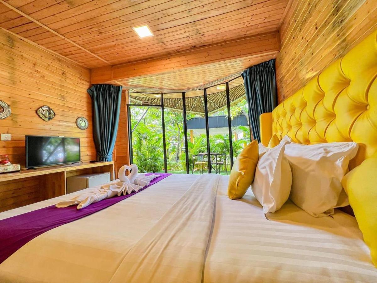 Moly Resort Kampot Exterior foto